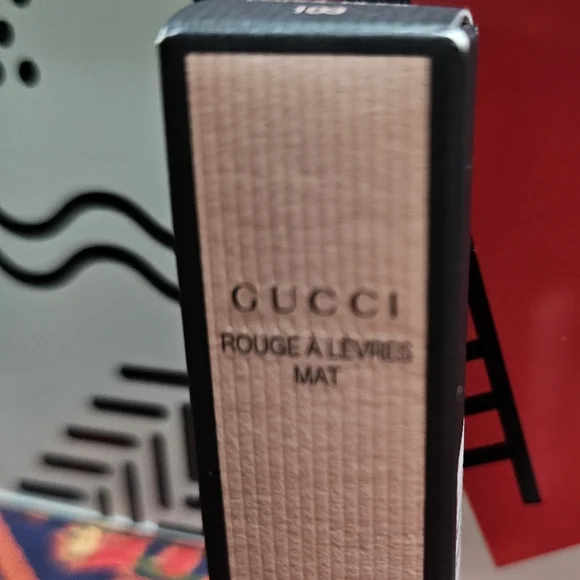 Gucci Lip Color - Carol Beige 103 - Picture 2 of 5
